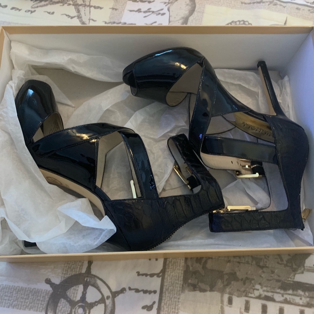 MICHAEL KORS - Picture 5 of 5